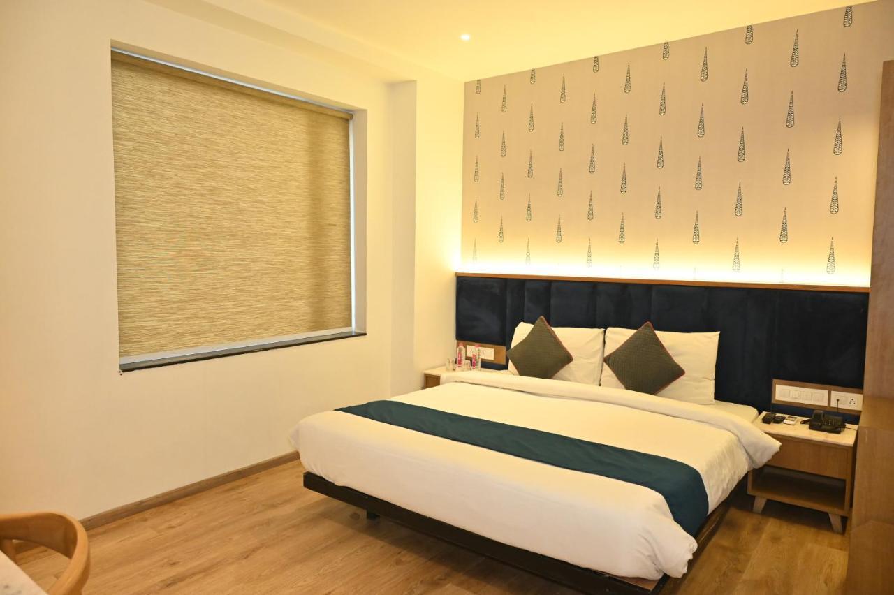 Hotel Mystic Falls 斋浦尔 外观 照片